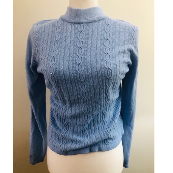 Sweaters - Vintage cable knit pearl mock neck sweater